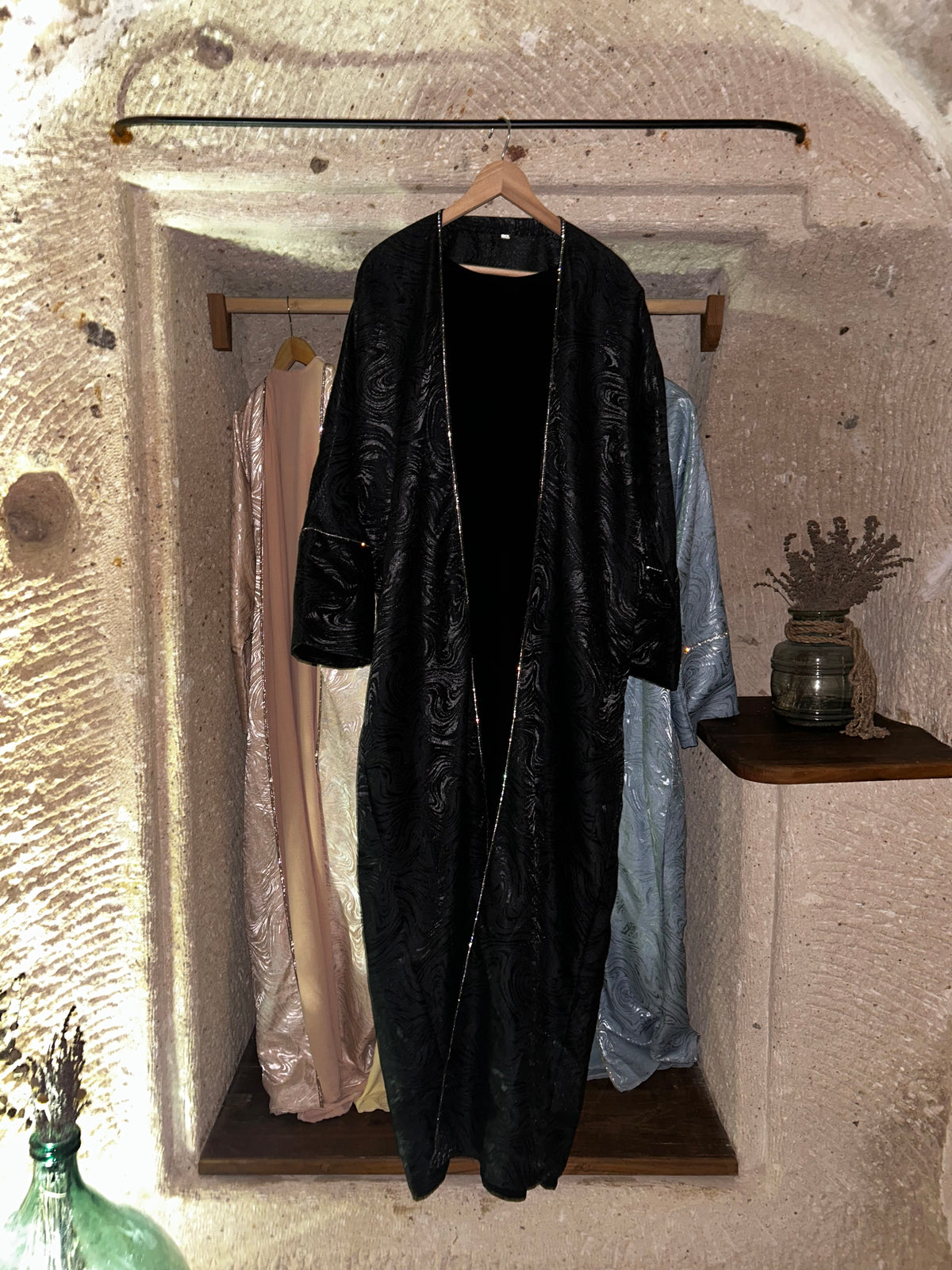 Amira: 3 Piece Majestic Set
