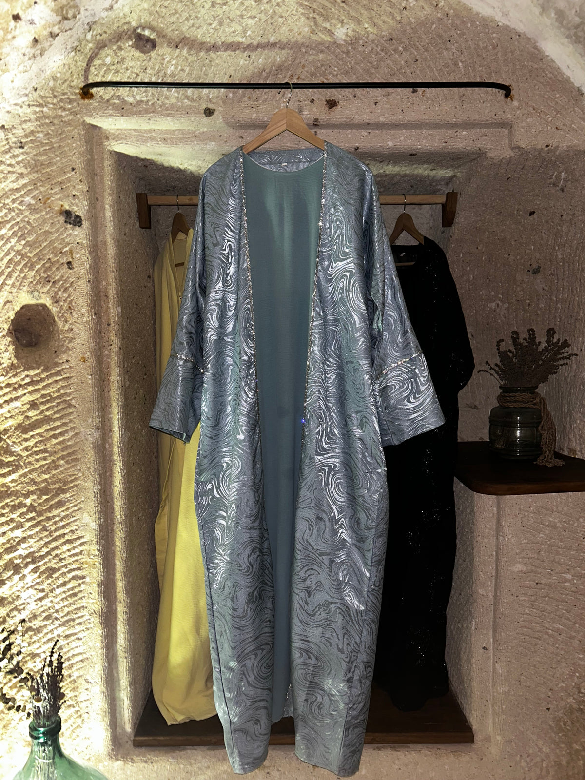 Amira: 3 Piece Majestic Set